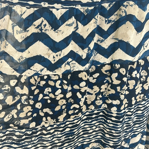 Betsey Johnson - Chevron Blue Lined Lightweight Sleeveless Maxi Dress Size 2 - Picture 4 of 12